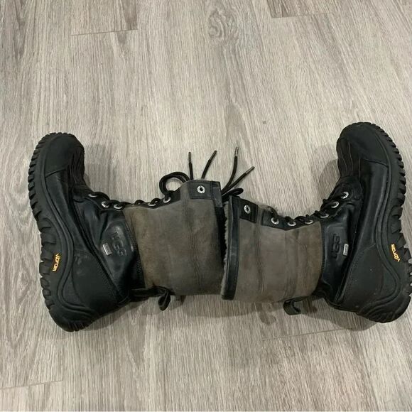 Ugg Adirondack II 9.5 black - Picture 13 of 14